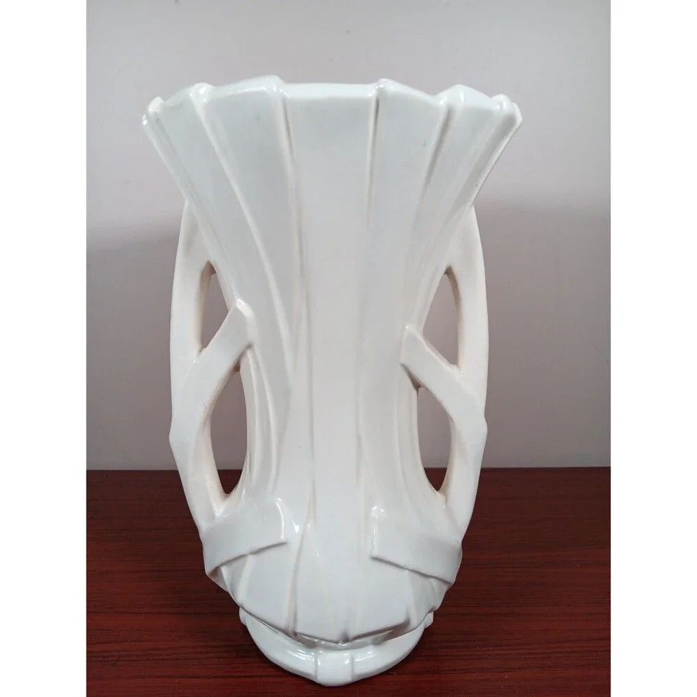 Vintage McCoy Strap Vase Cream 12